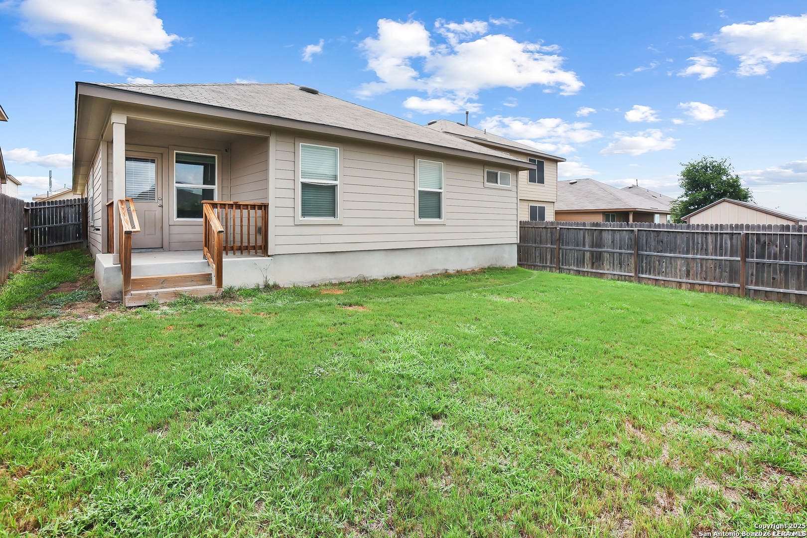 main property photo 23