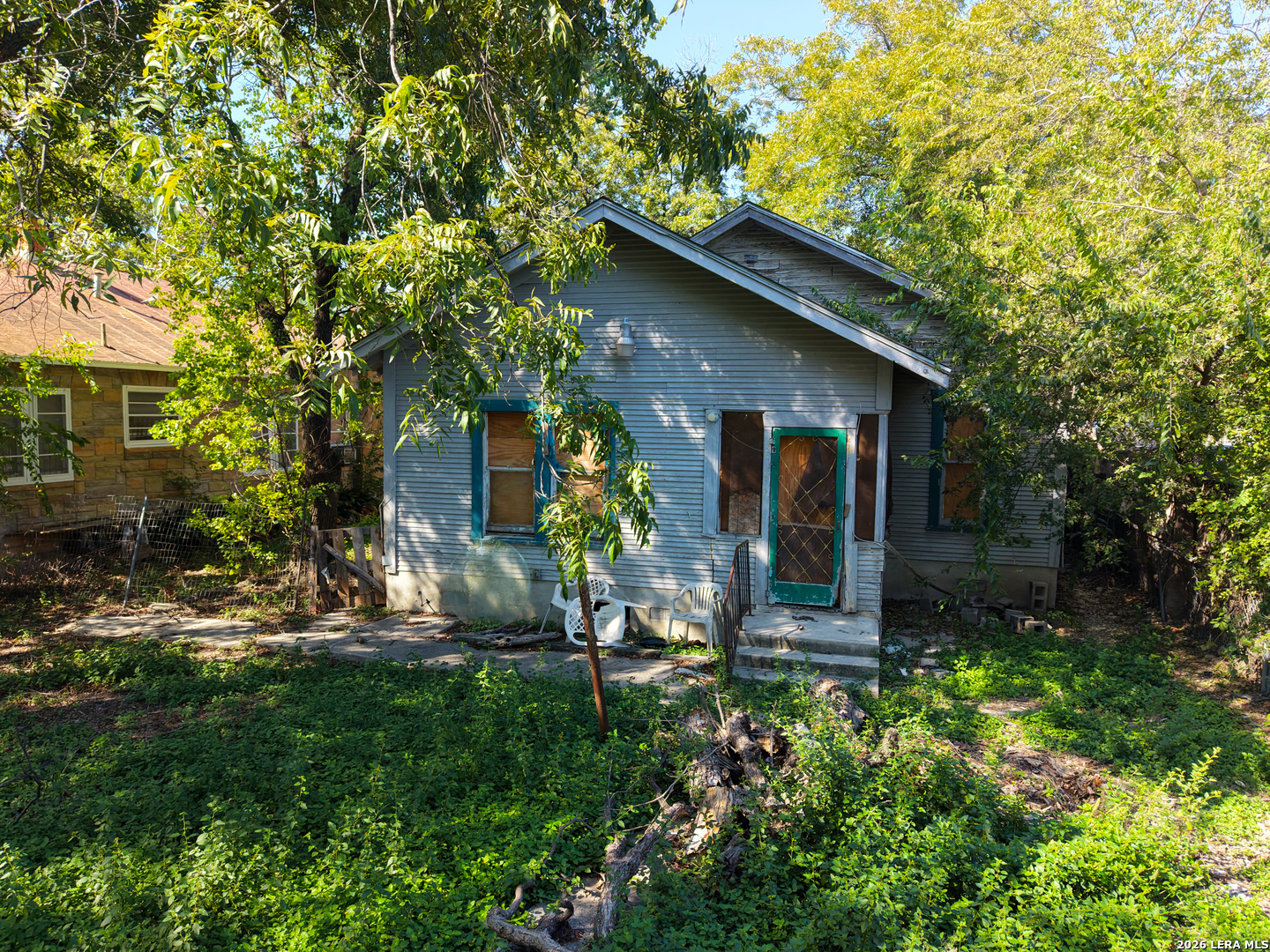 main property photo 7