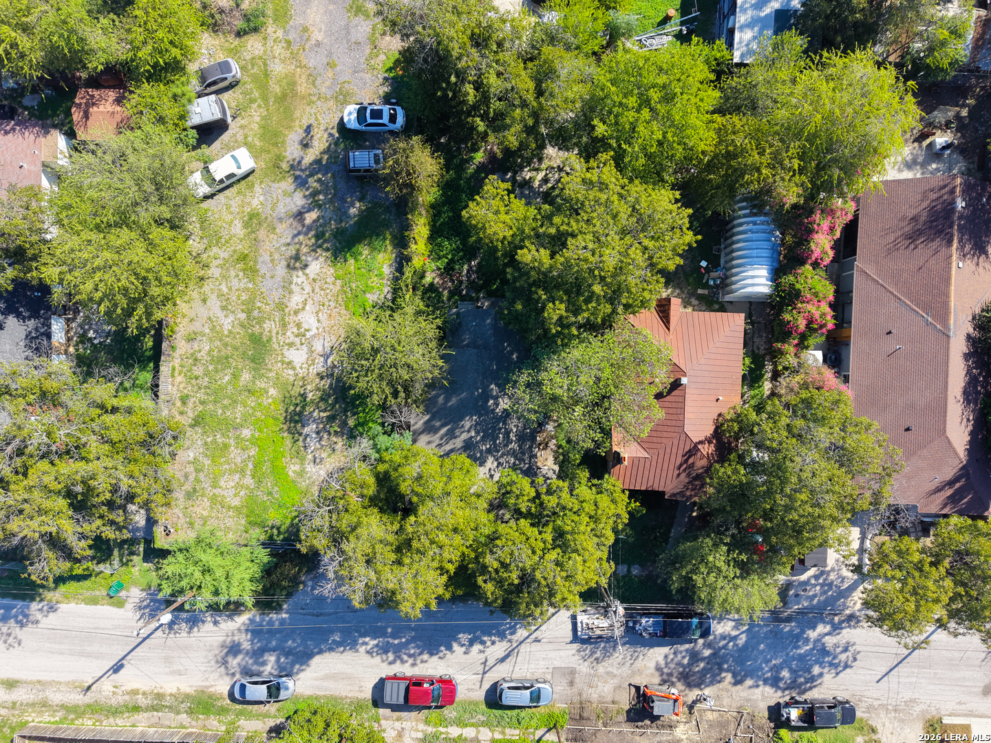 main property photo 8