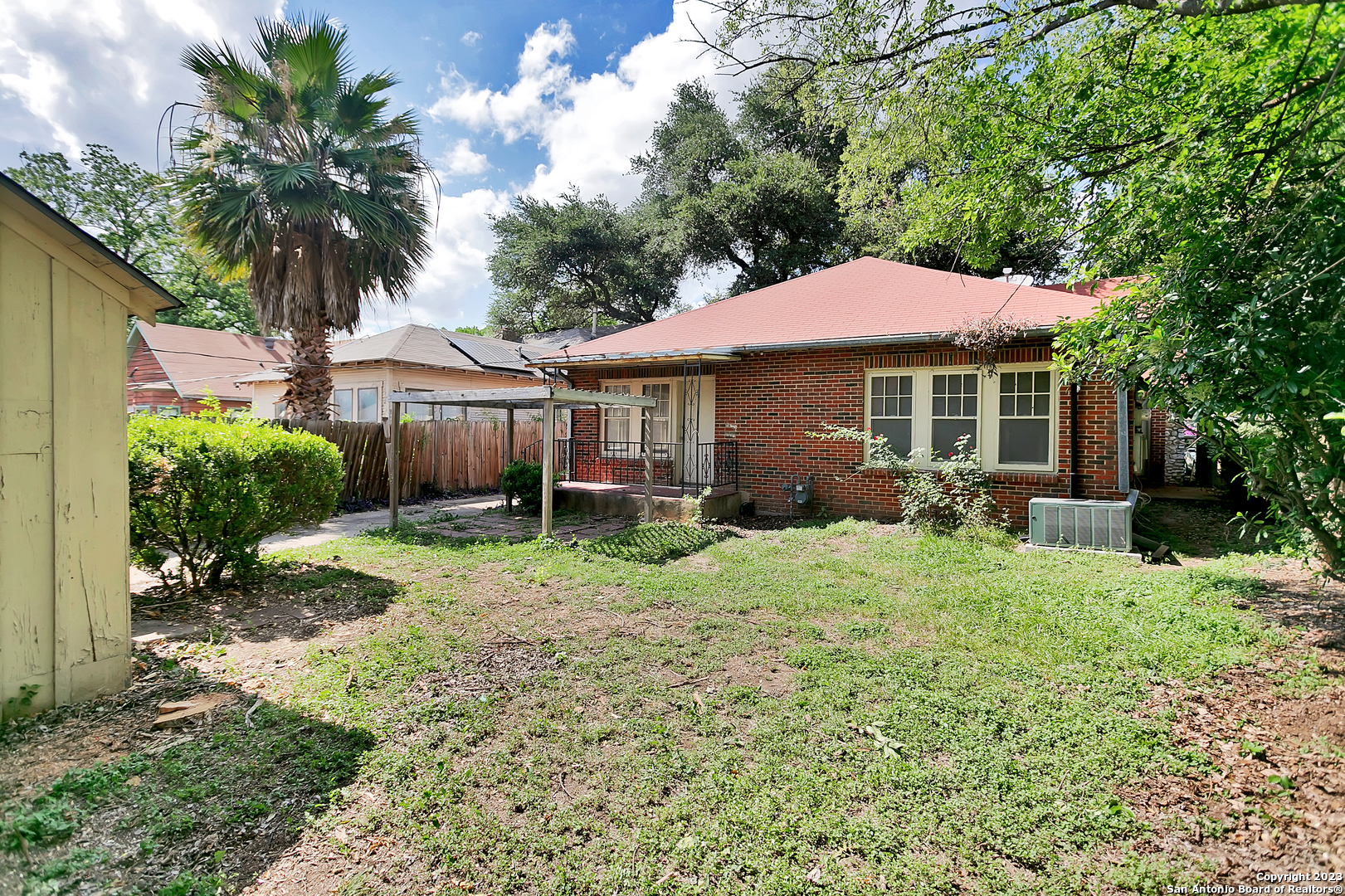 main property photo 17