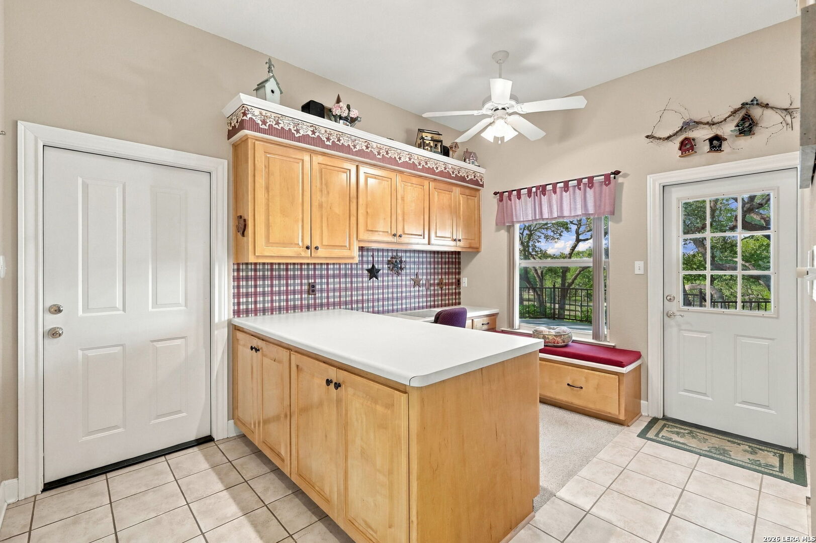 main property photo 40
