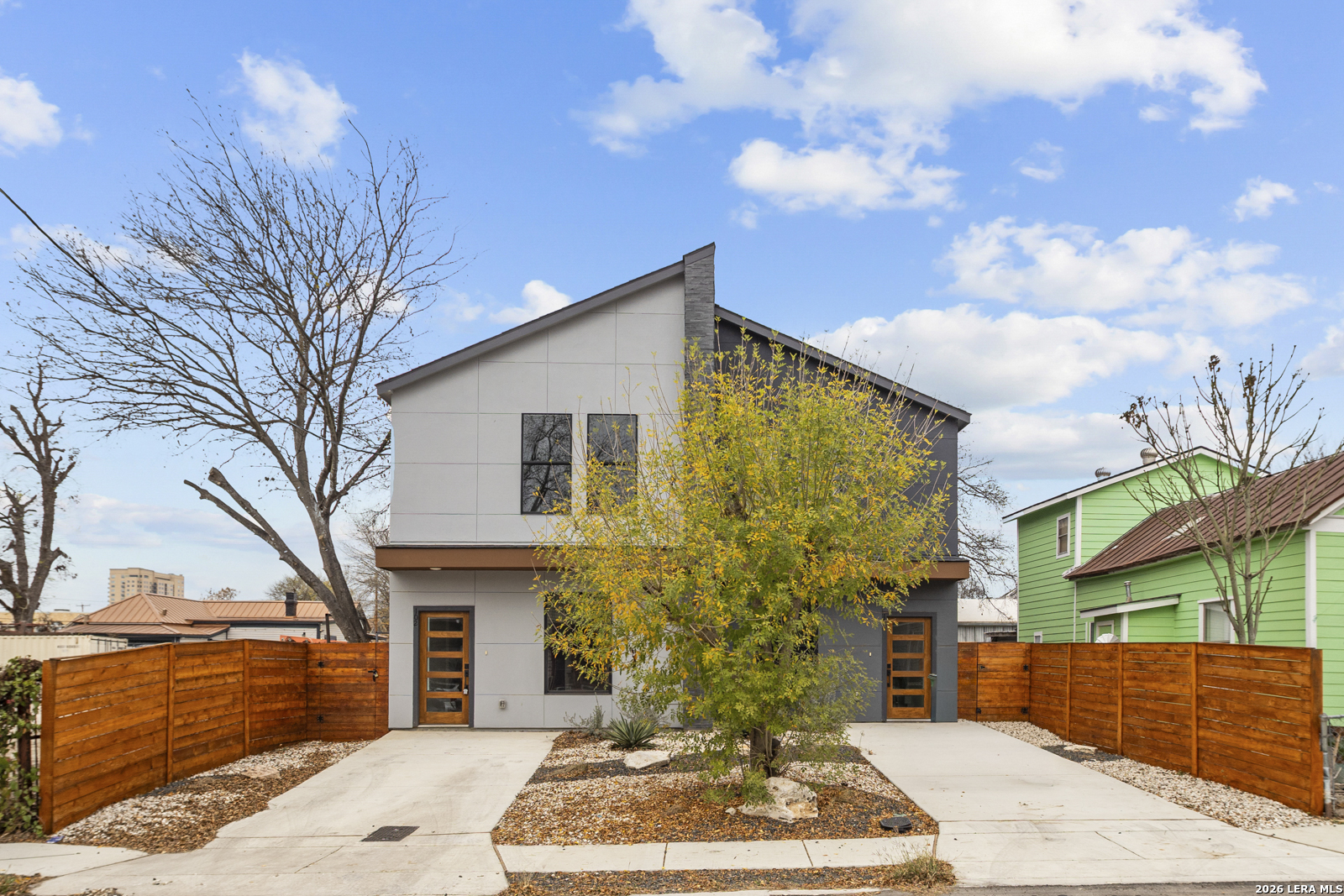 main property photo 0
