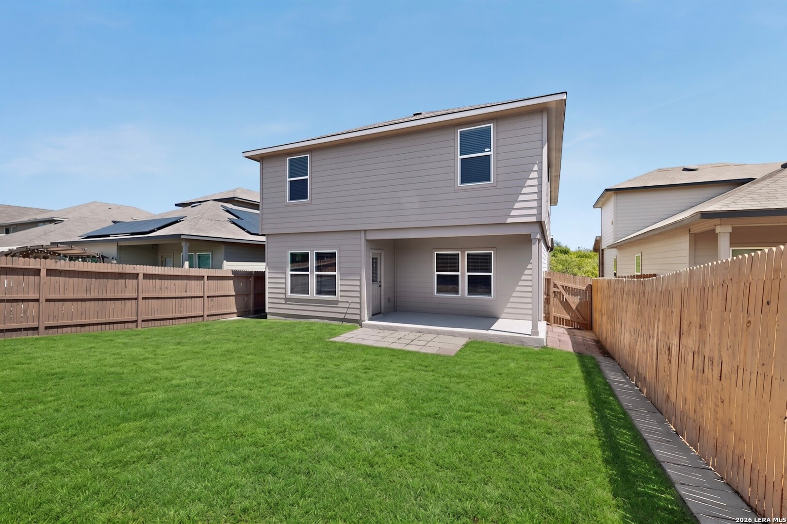 main property photo 33