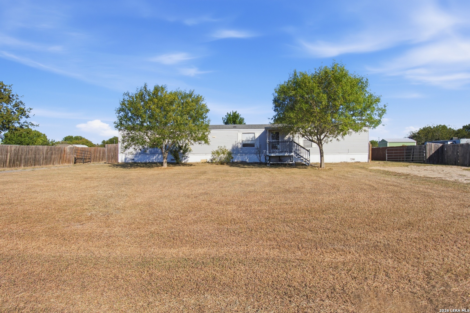 main property photo 0