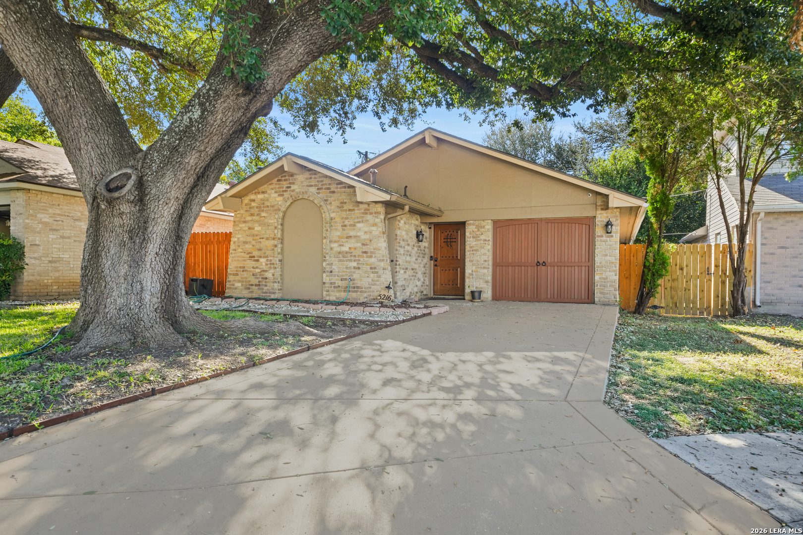 main property photo 0