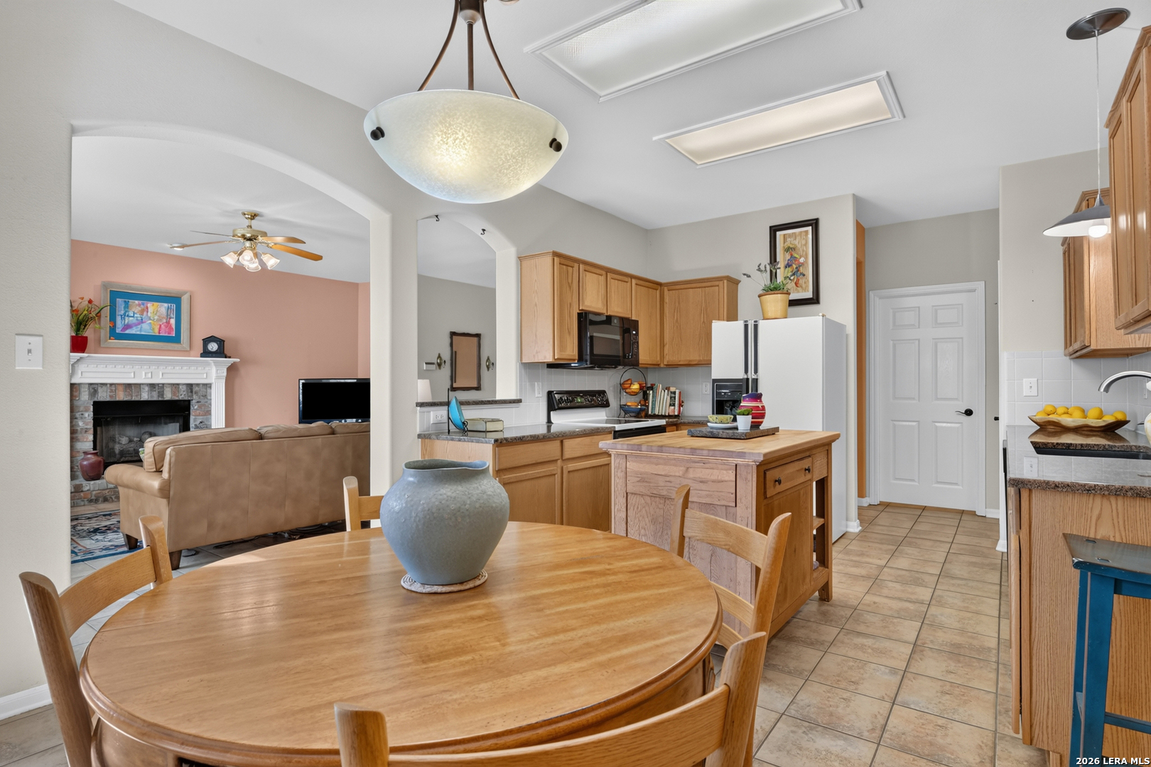 main property photo 14