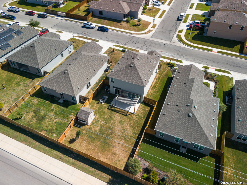 main property photo 40