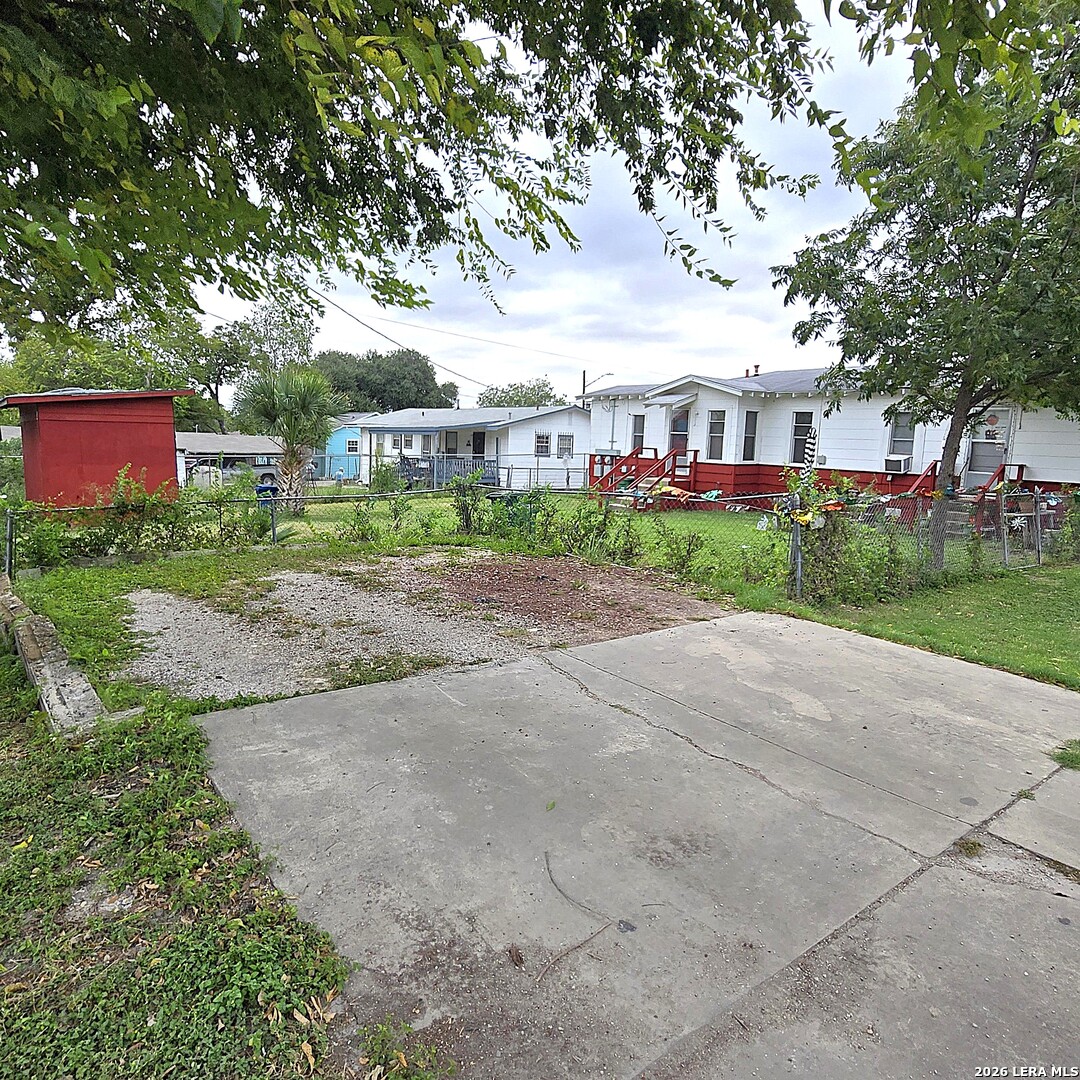 main property photo 24