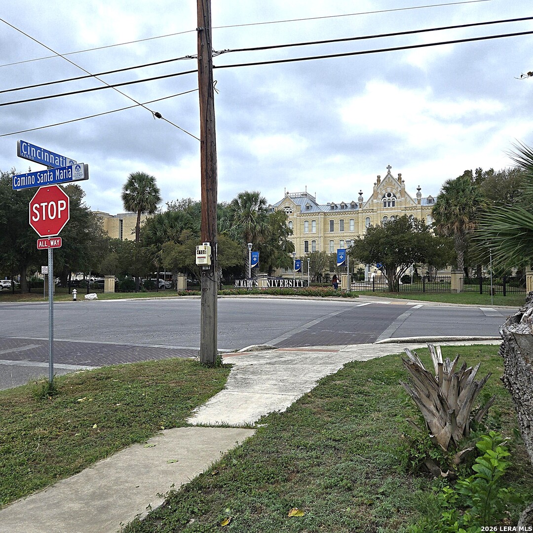 main property photo 28