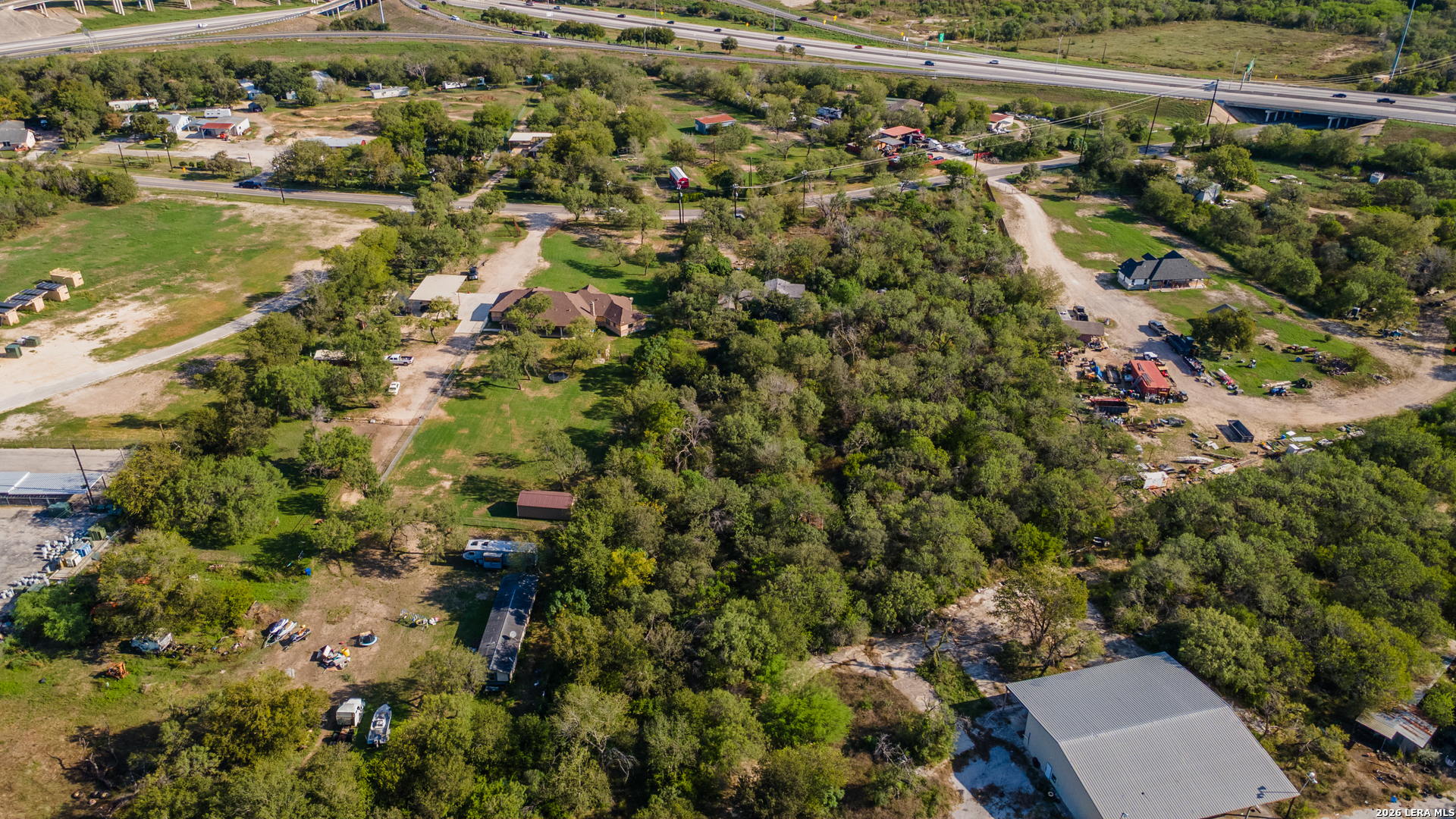 main property photo 16