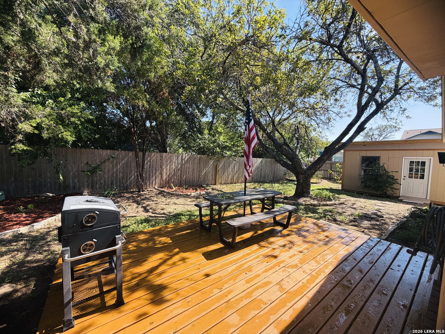 main property photo 22