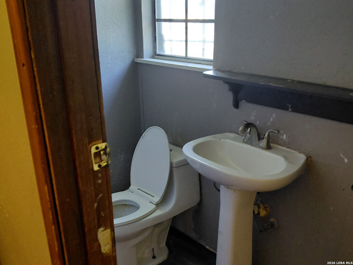 main property photo 5