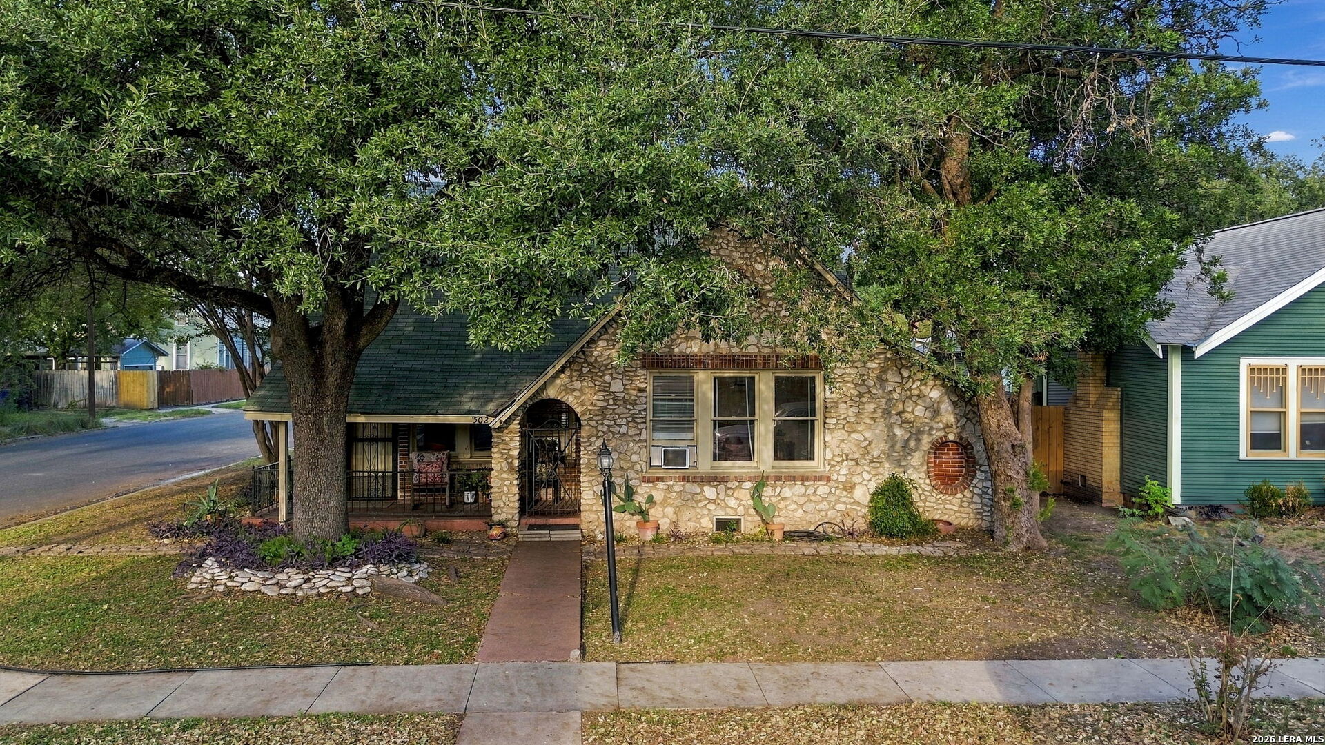 main property photo 25