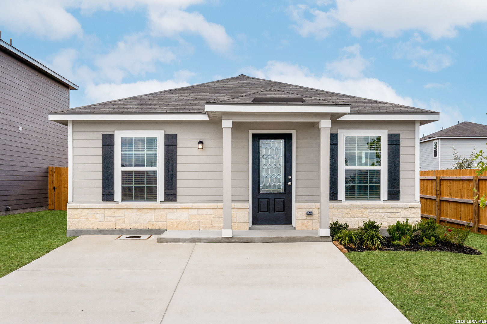 main property photo 0
