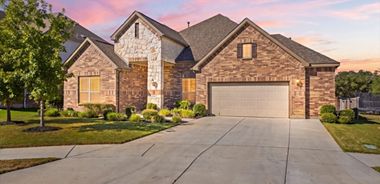 image of property with 3 Bed | 2 Bath | 2,449 Sqft