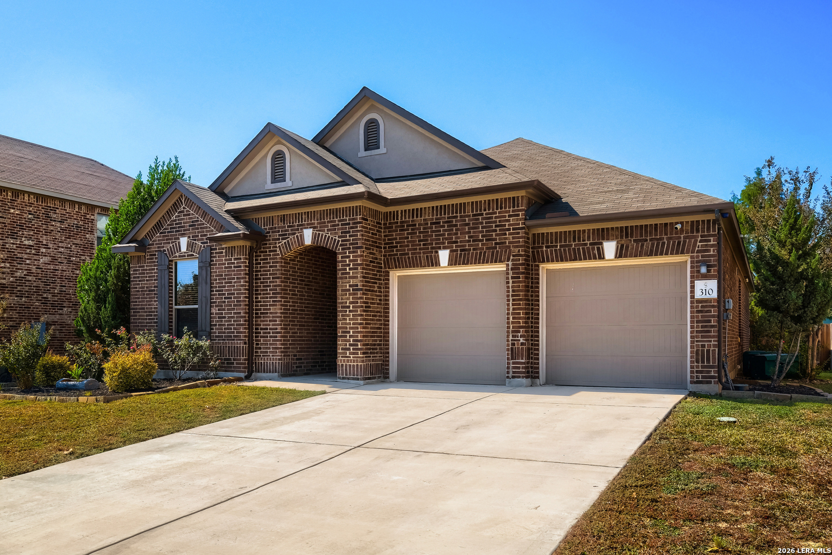 main property photo 0