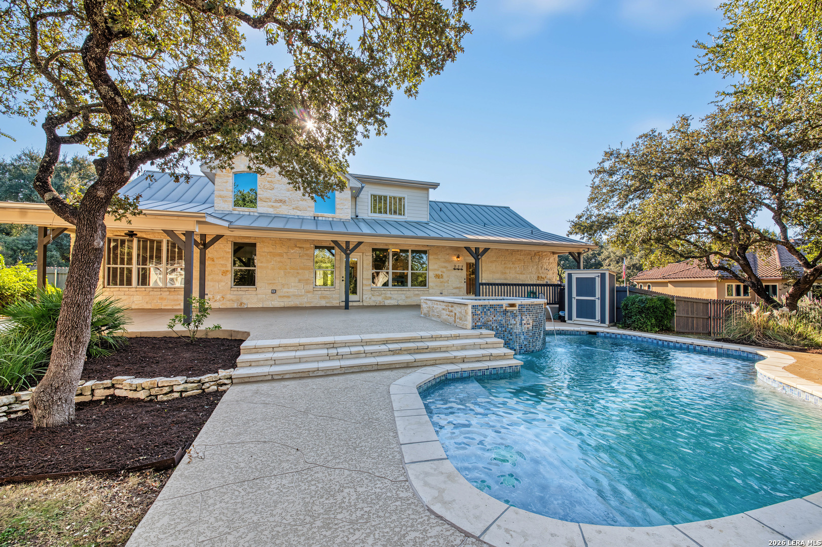 main property photo 25