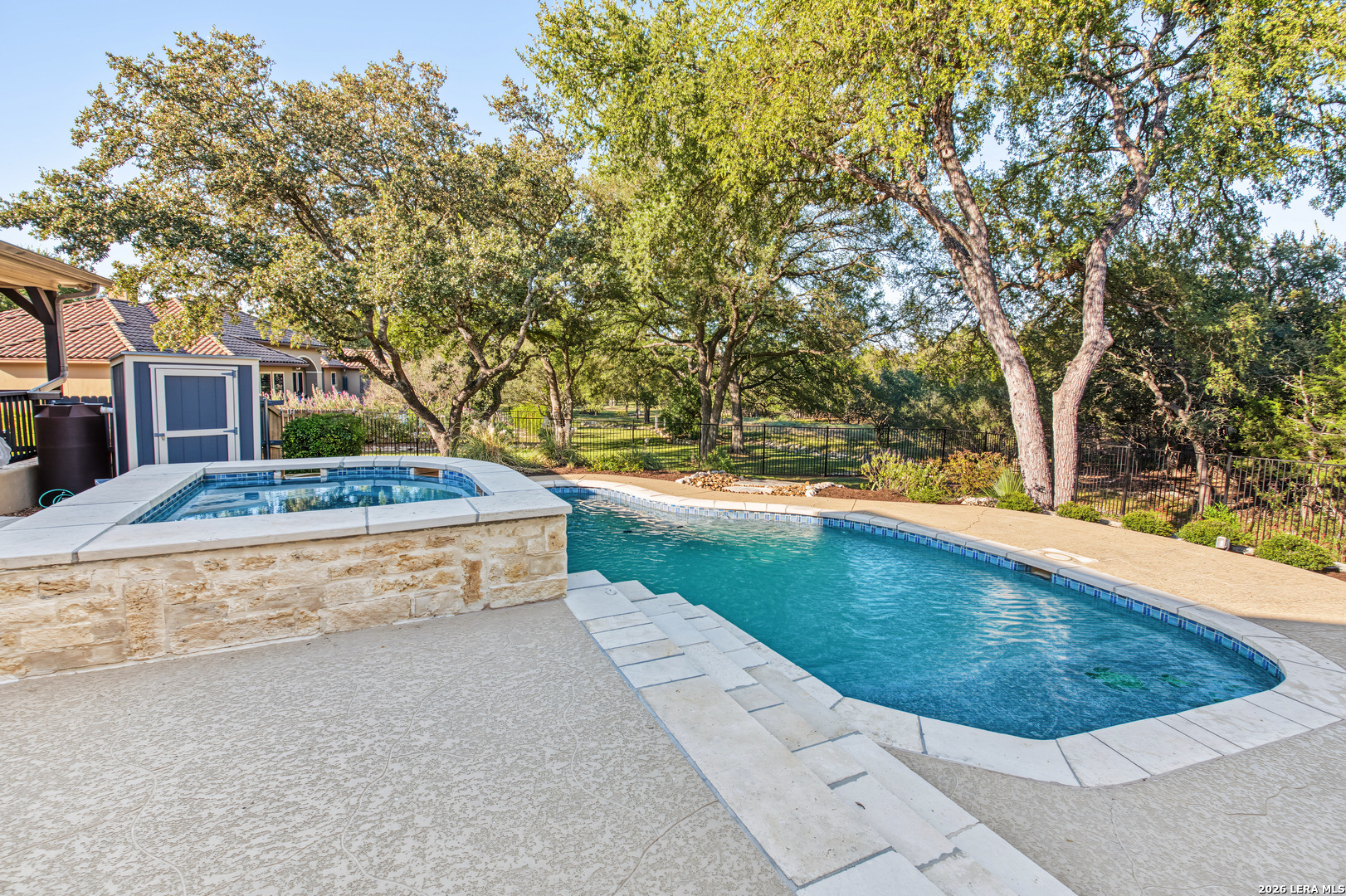 main property photo 26