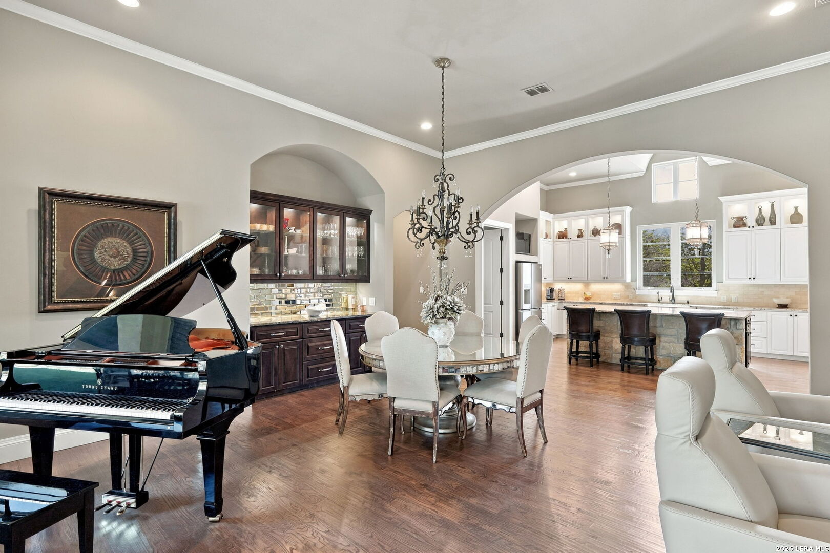 main property photo 17