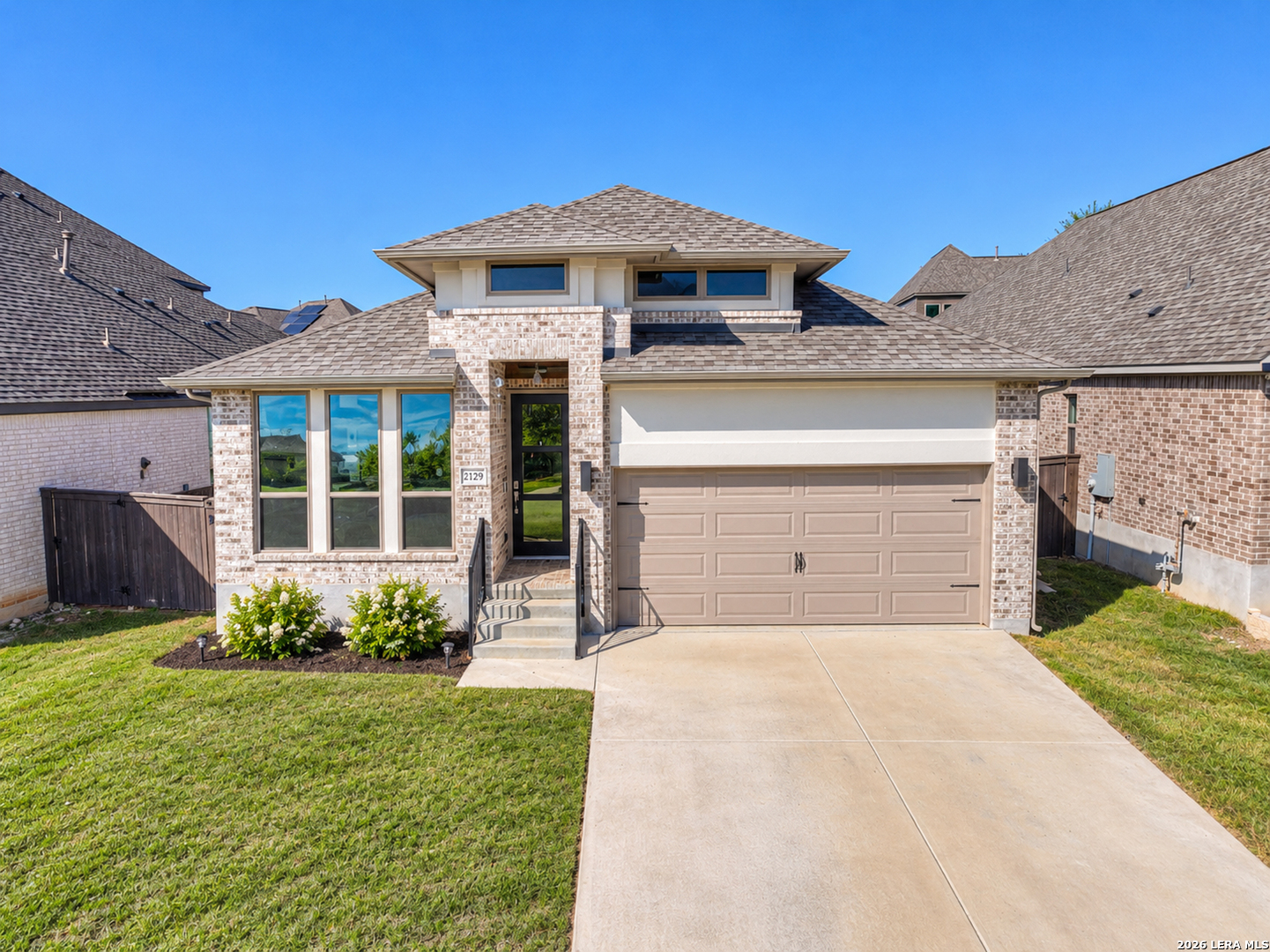 main property photo 0
