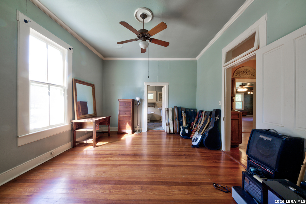 main property photo 20