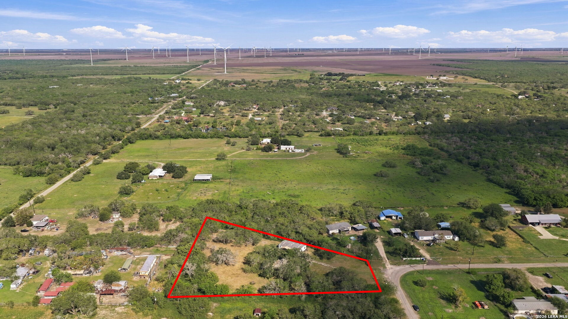 main property photo 40