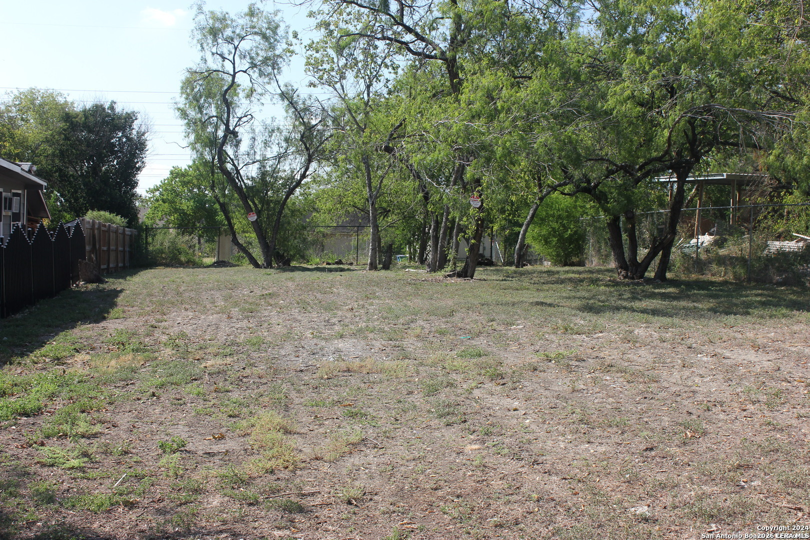 main property photo 0