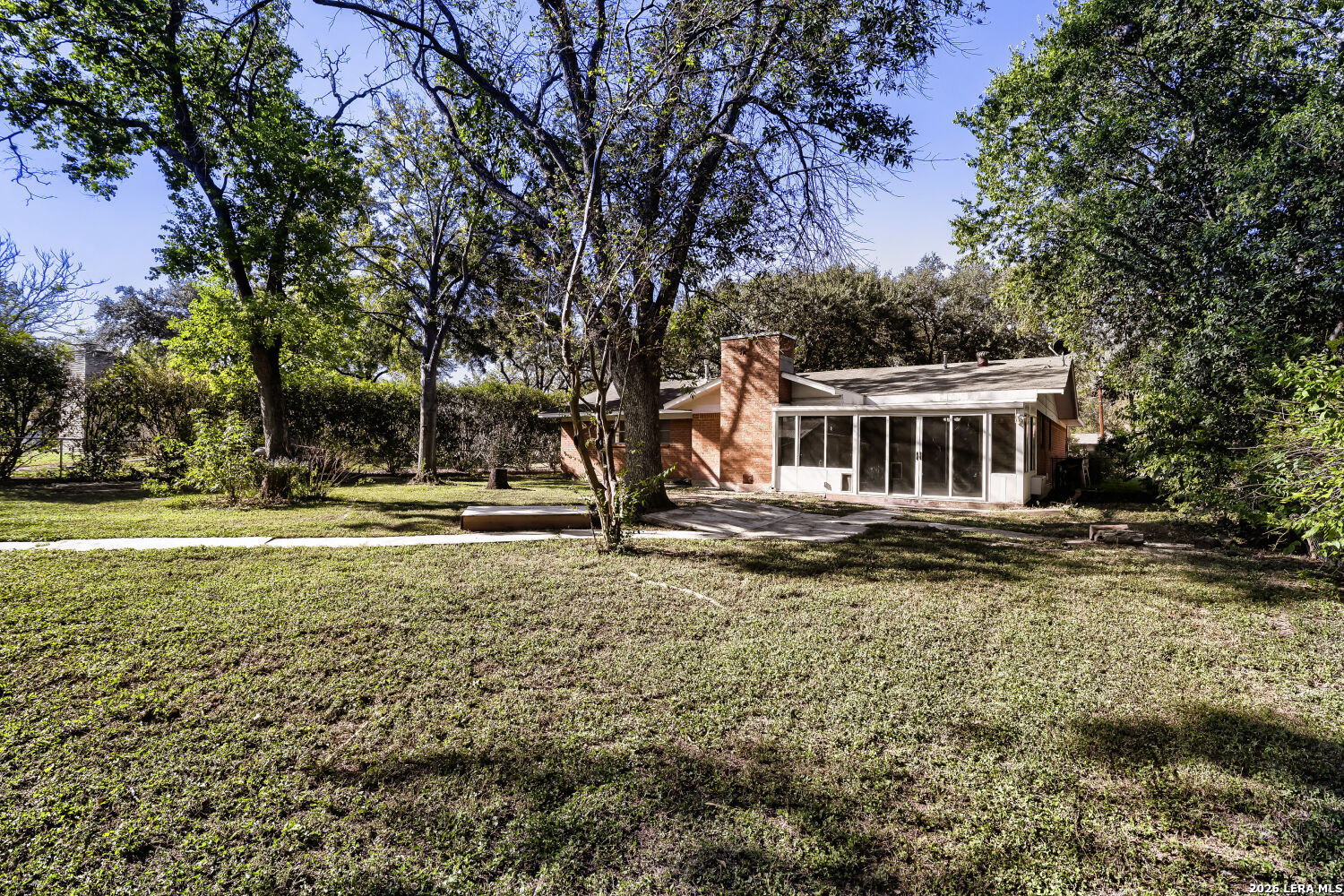 main property photo 24