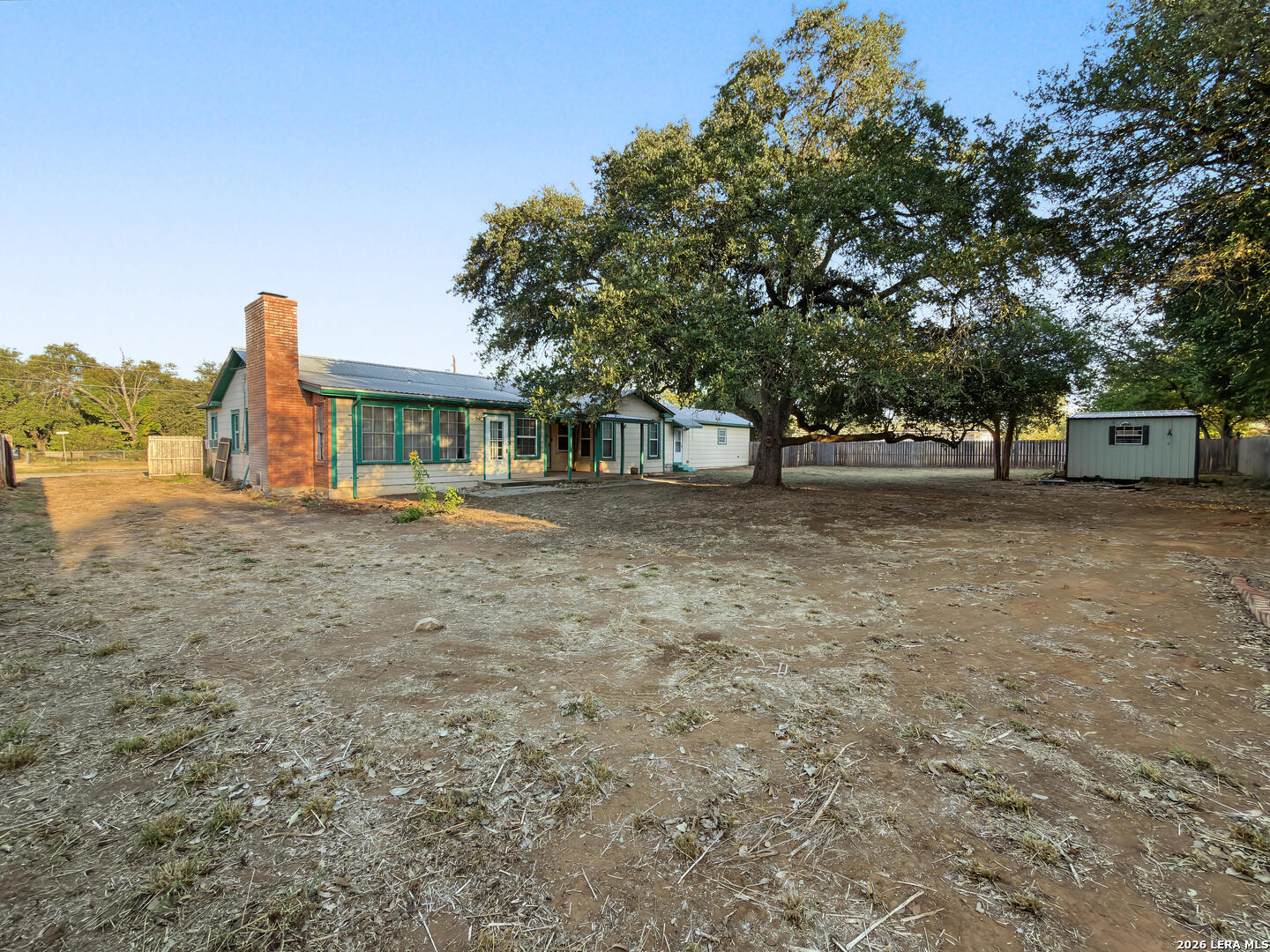 main property photo 6