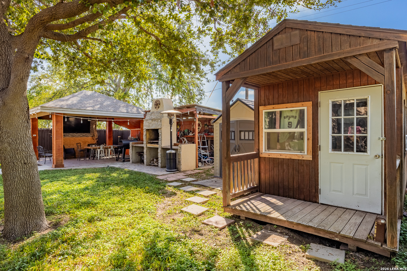 main property photo 38