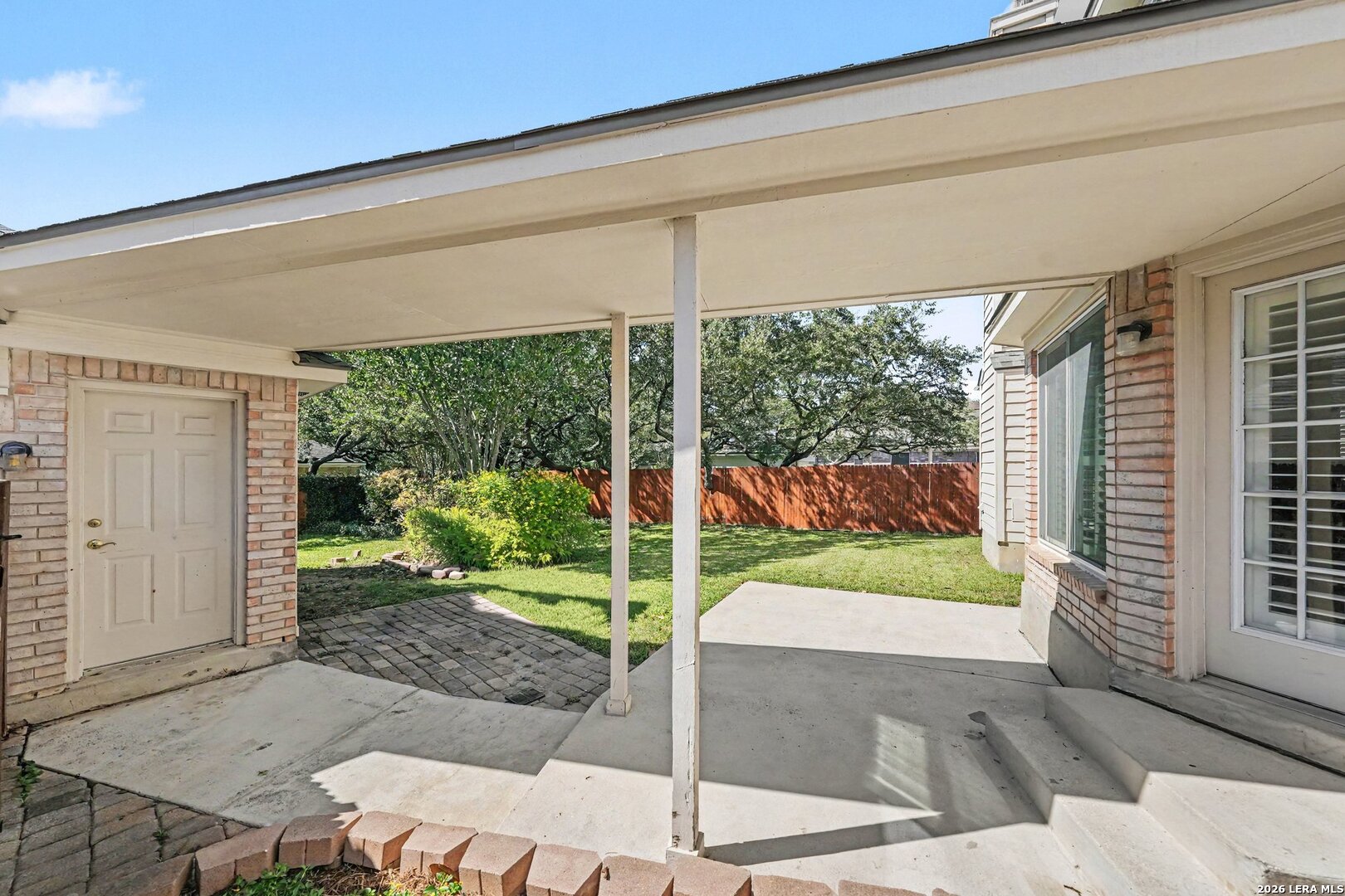 main property photo 18
