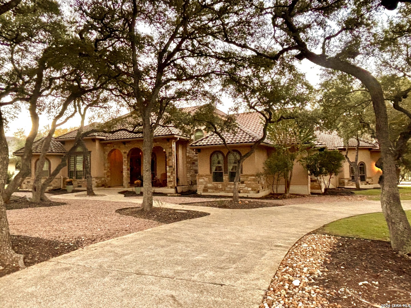 main property photo 0