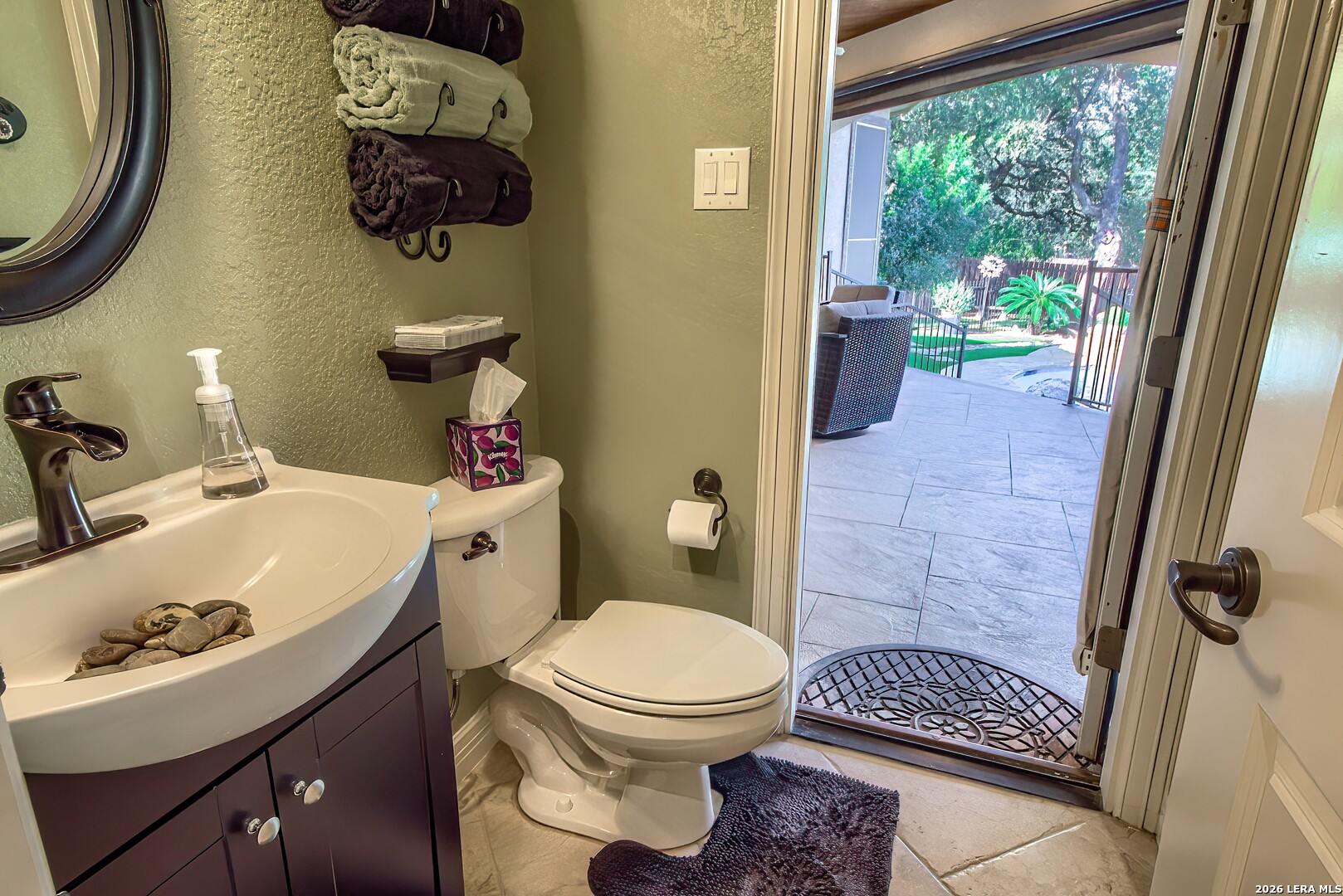 main property photo 49