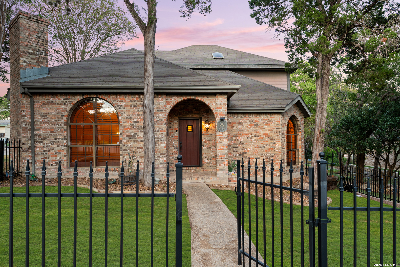 main property photo 40