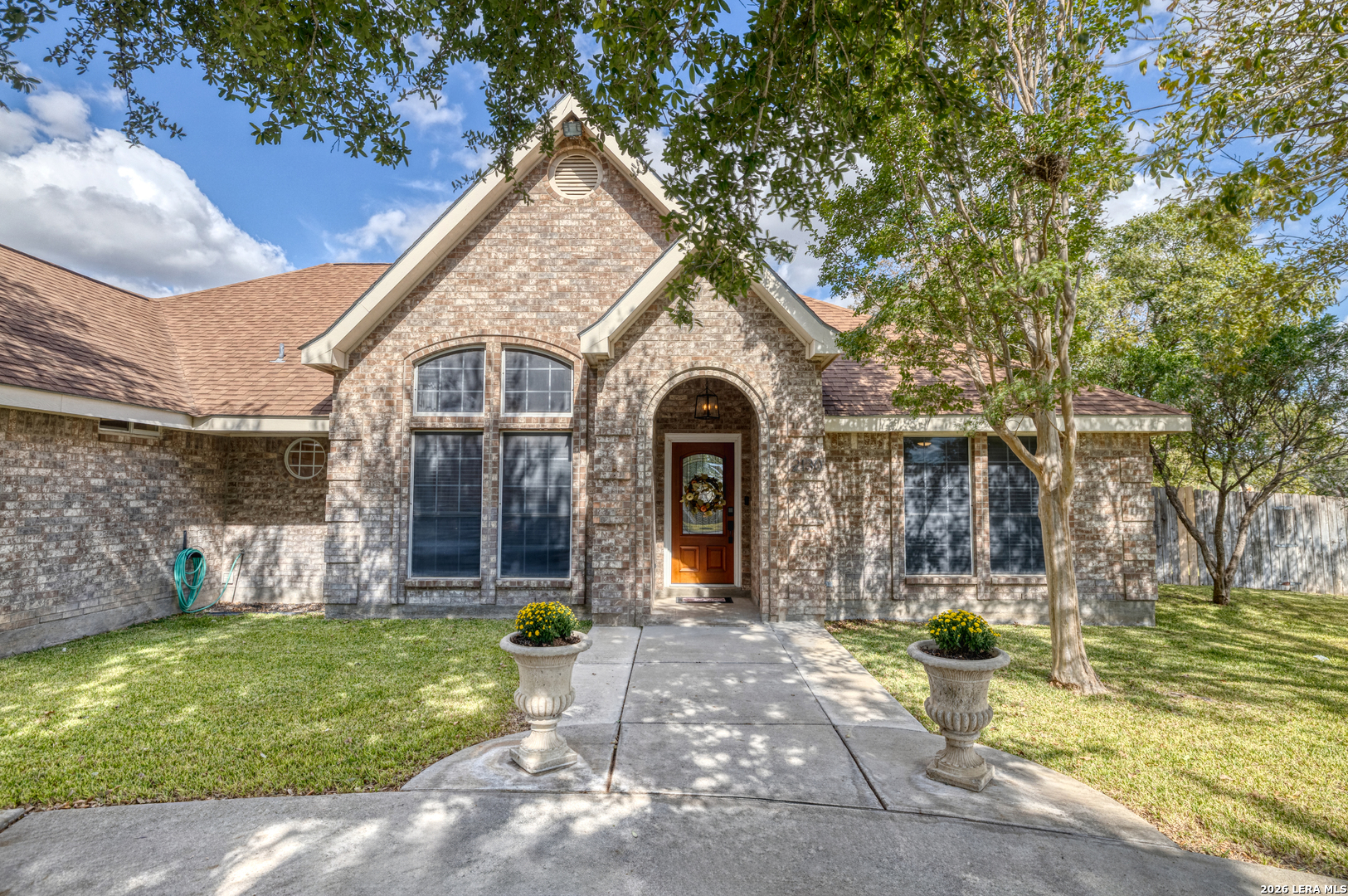 main property photo 0