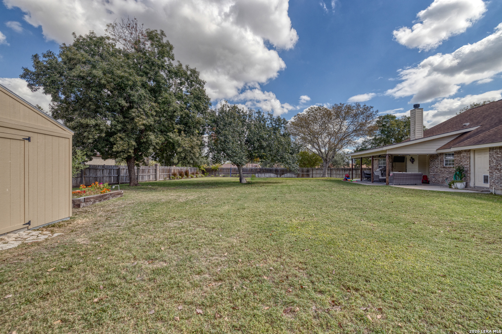 main property photo 23