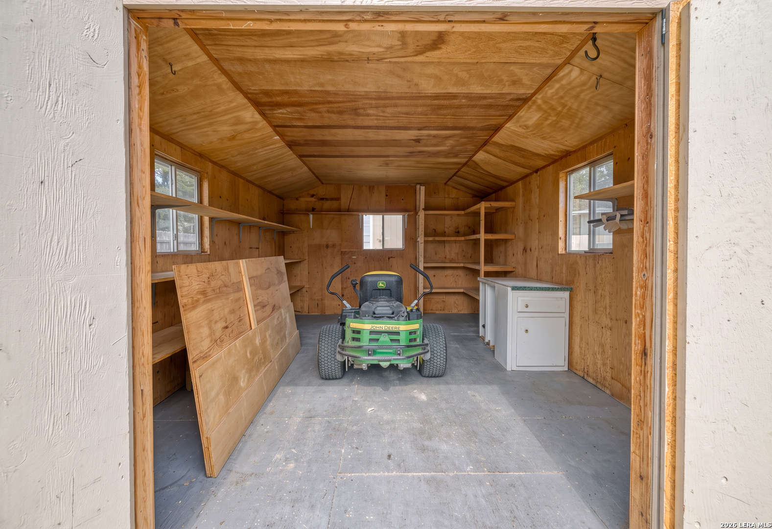main property photo 24