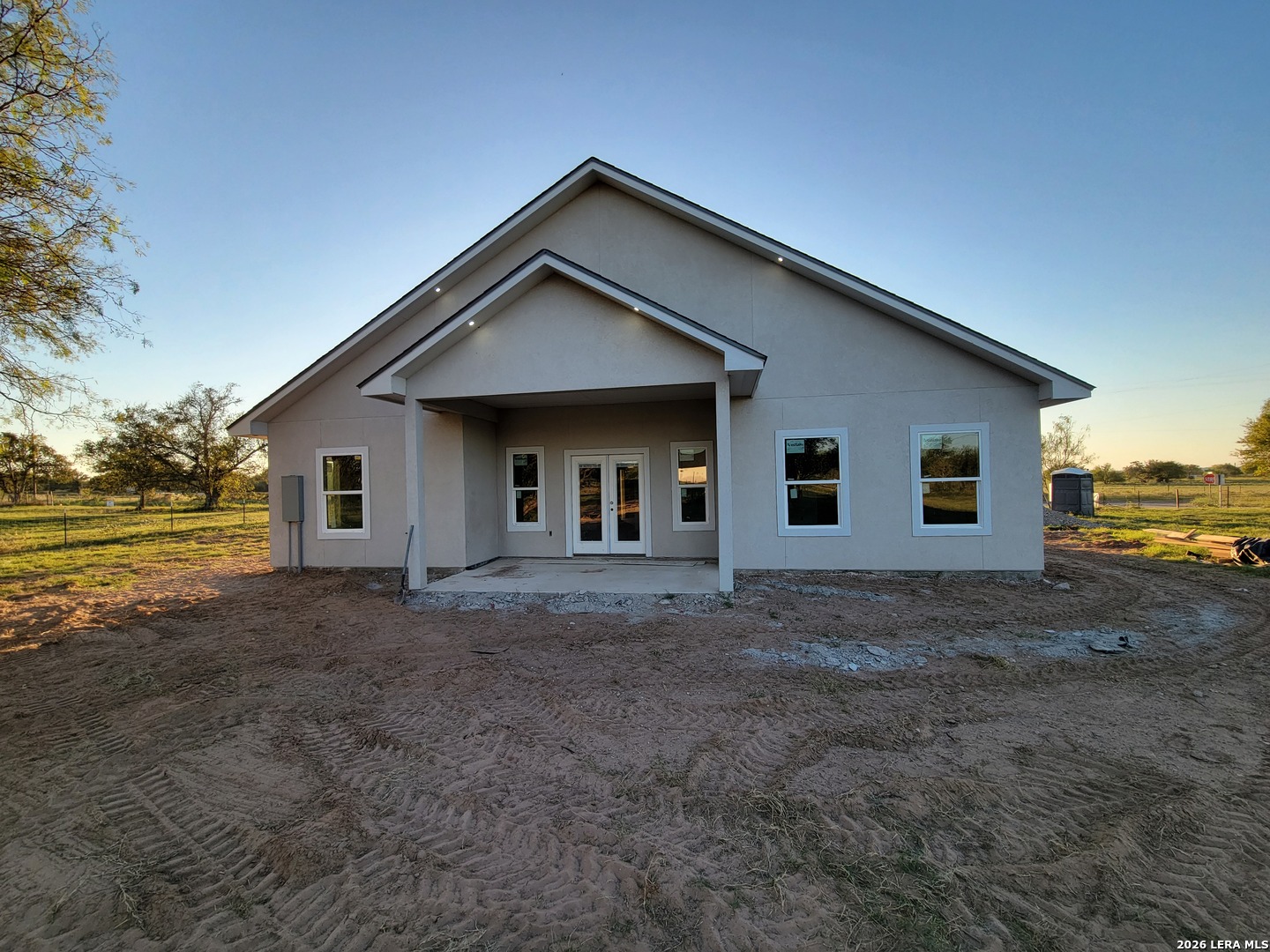 main property photo 4