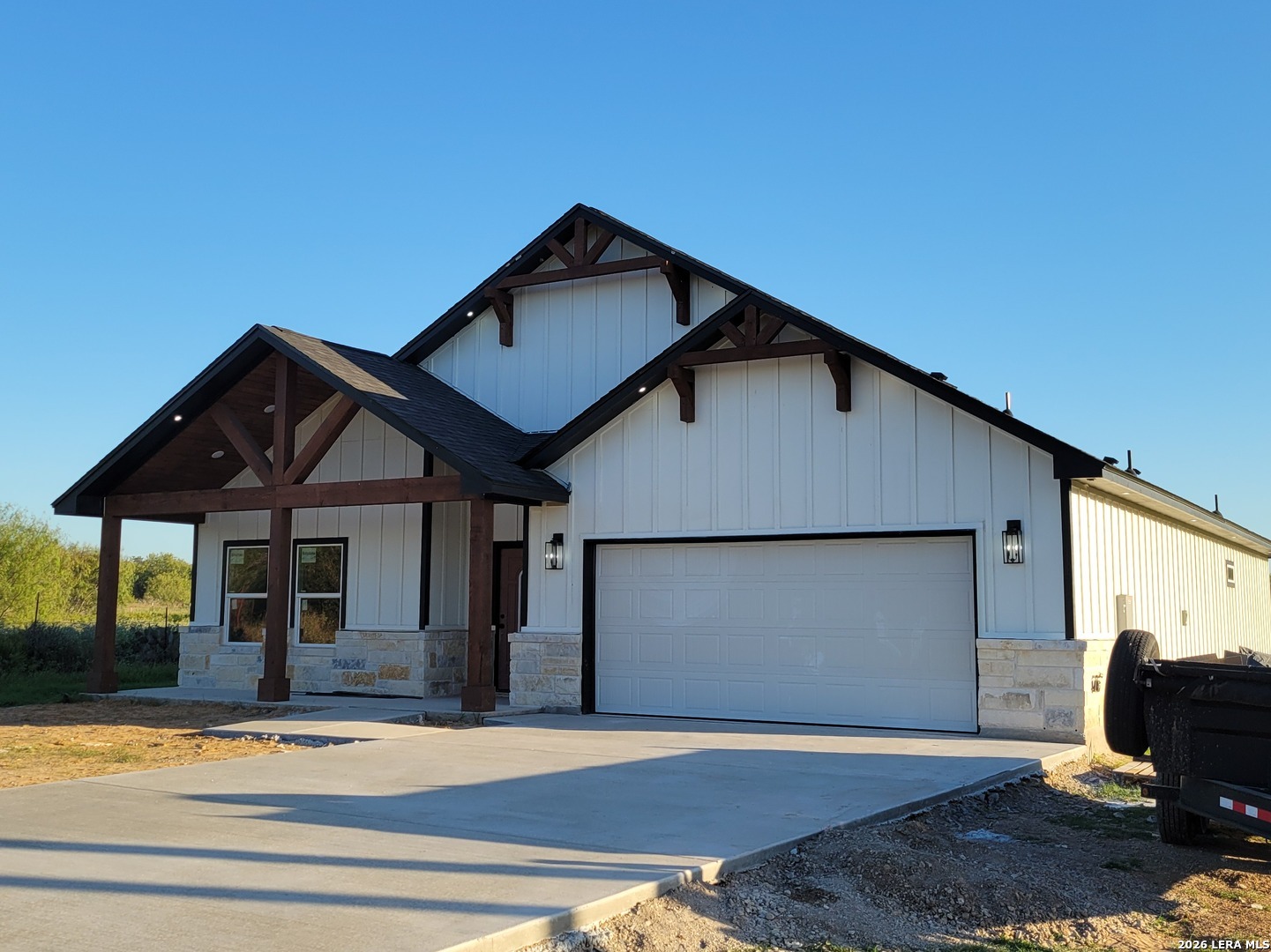 main property photo 0