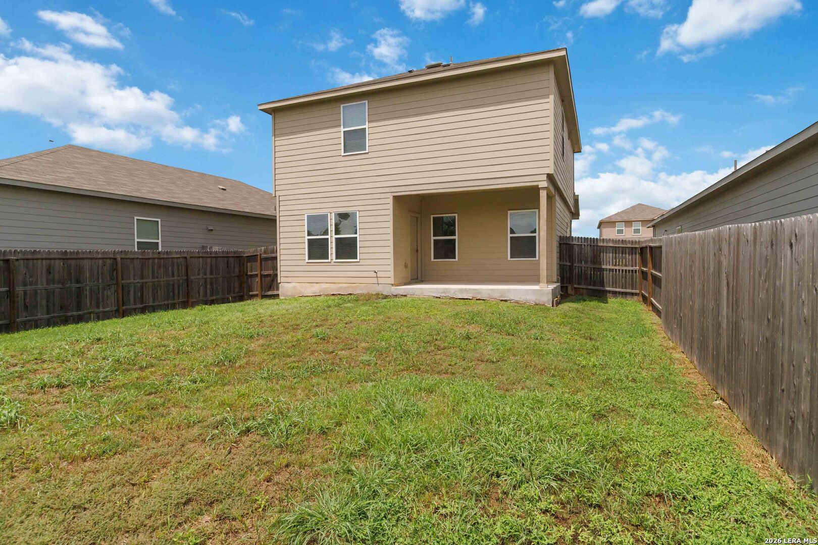 main property photo 28