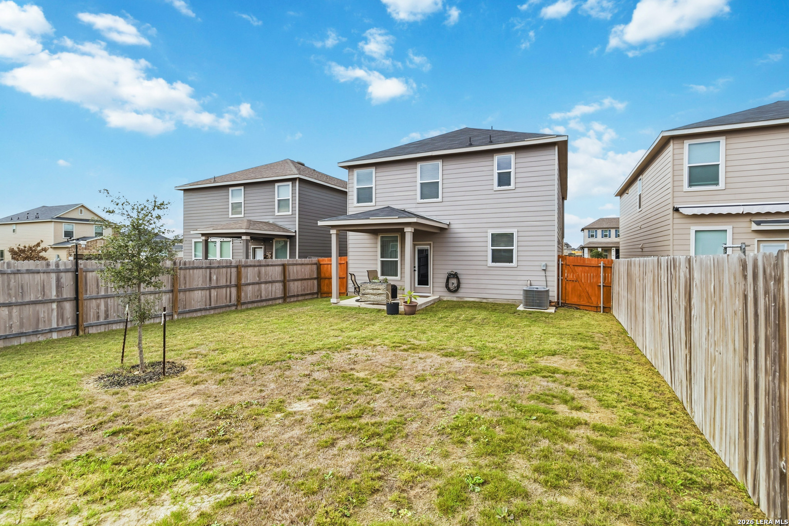 main property photo 31