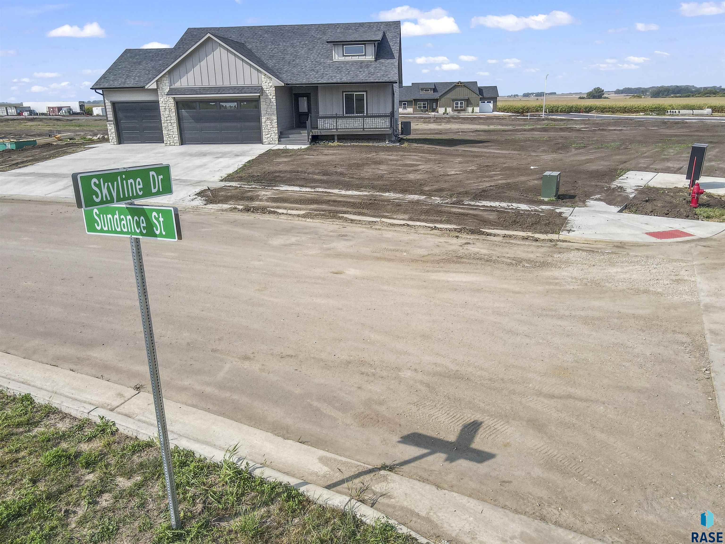 main property photo 15