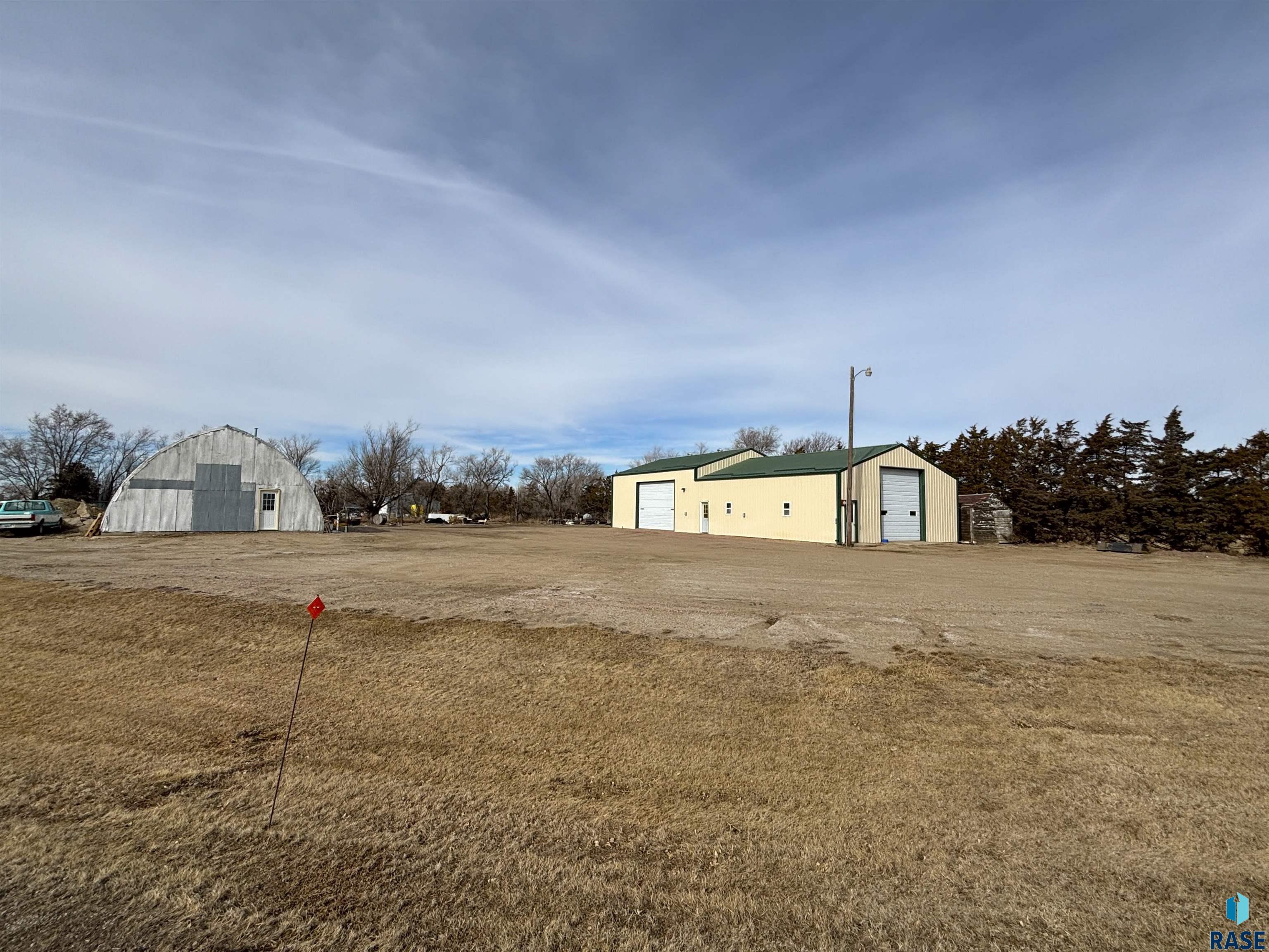 main property photo 17