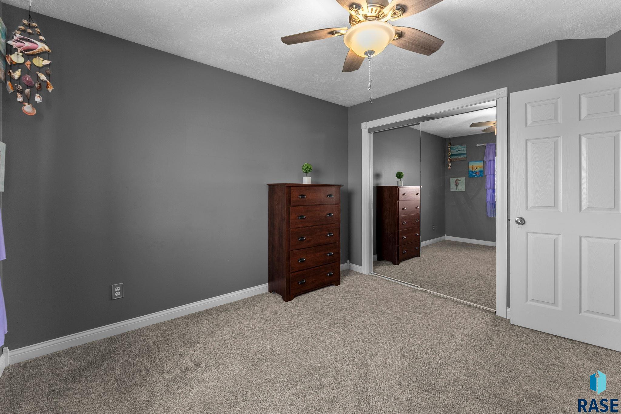 property viewer photo 16
