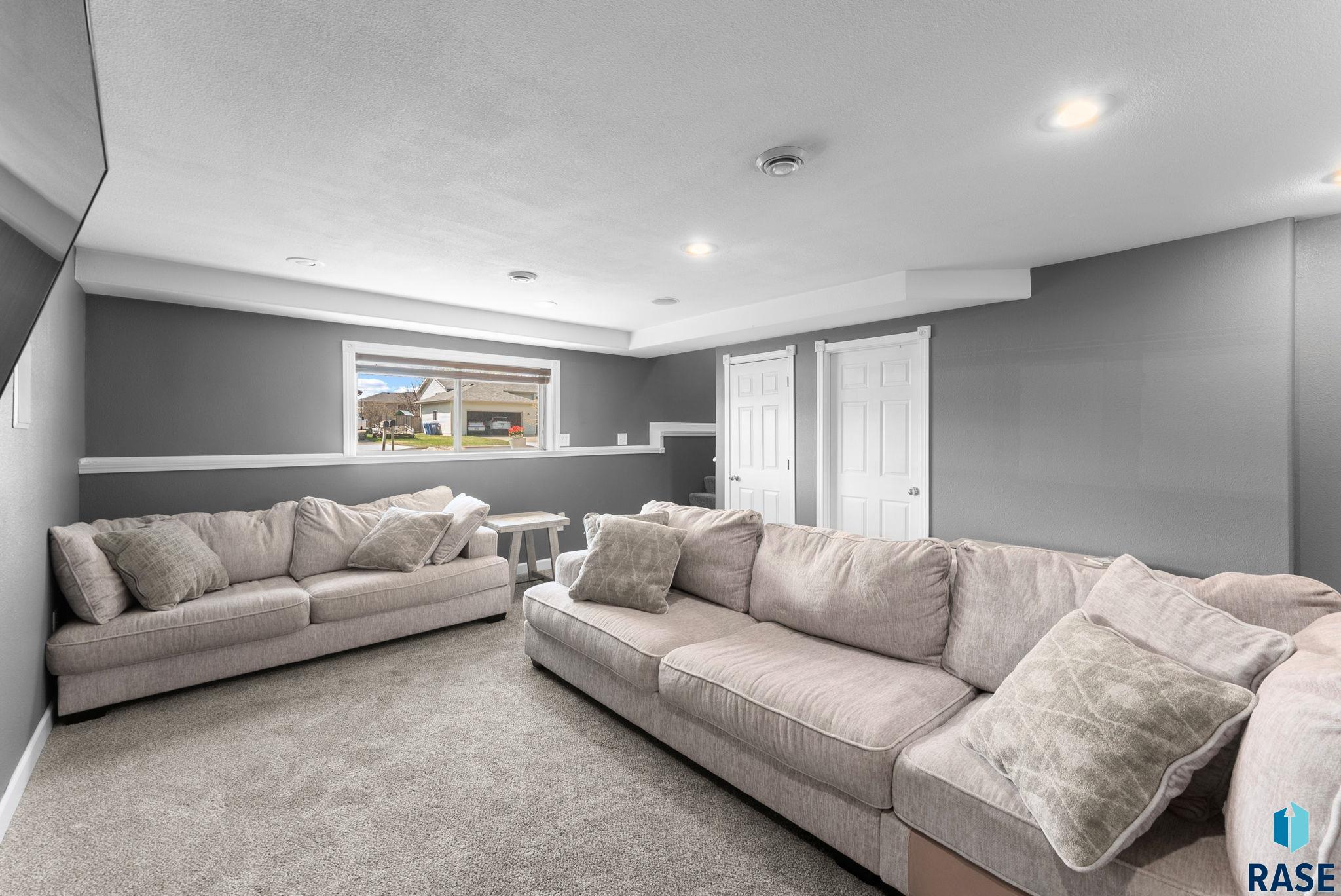 property viewer photo 21