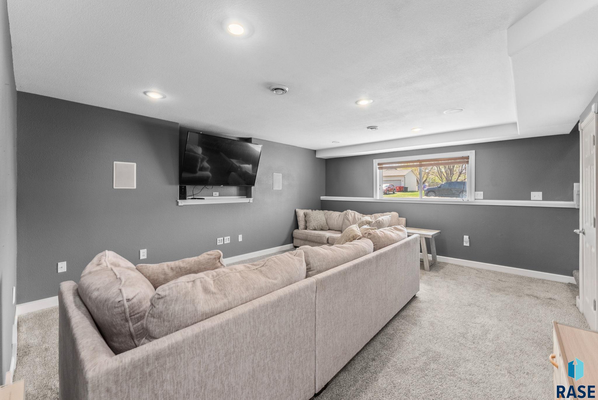 property viewer photo 22