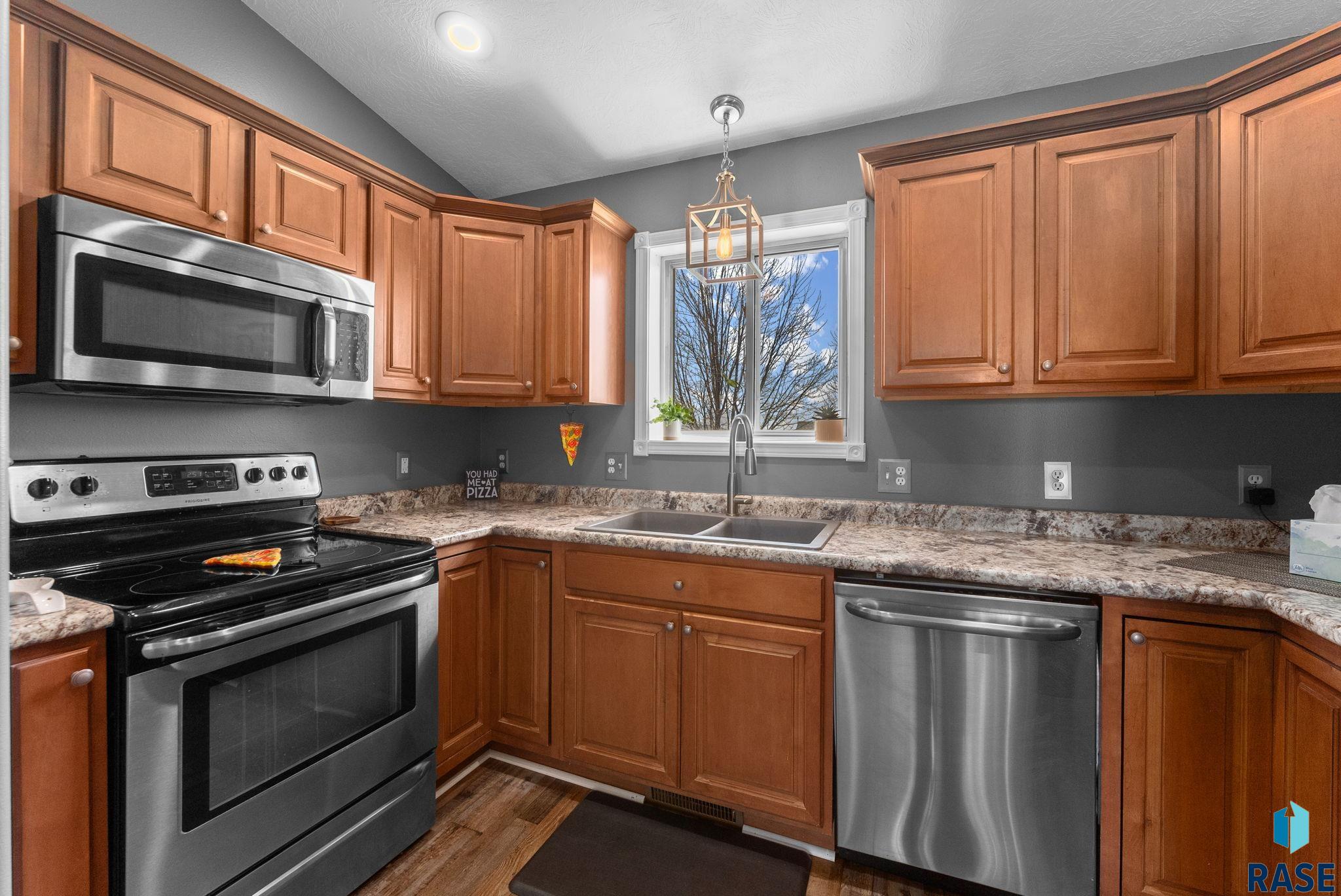property viewer photo 9