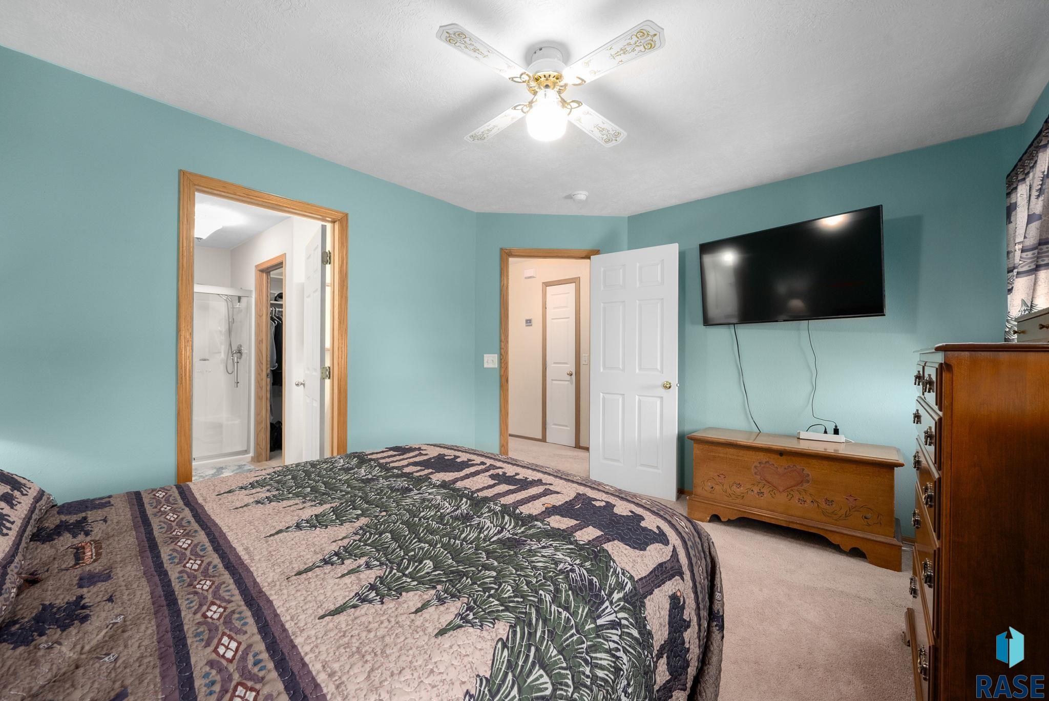 property viewer photo 19