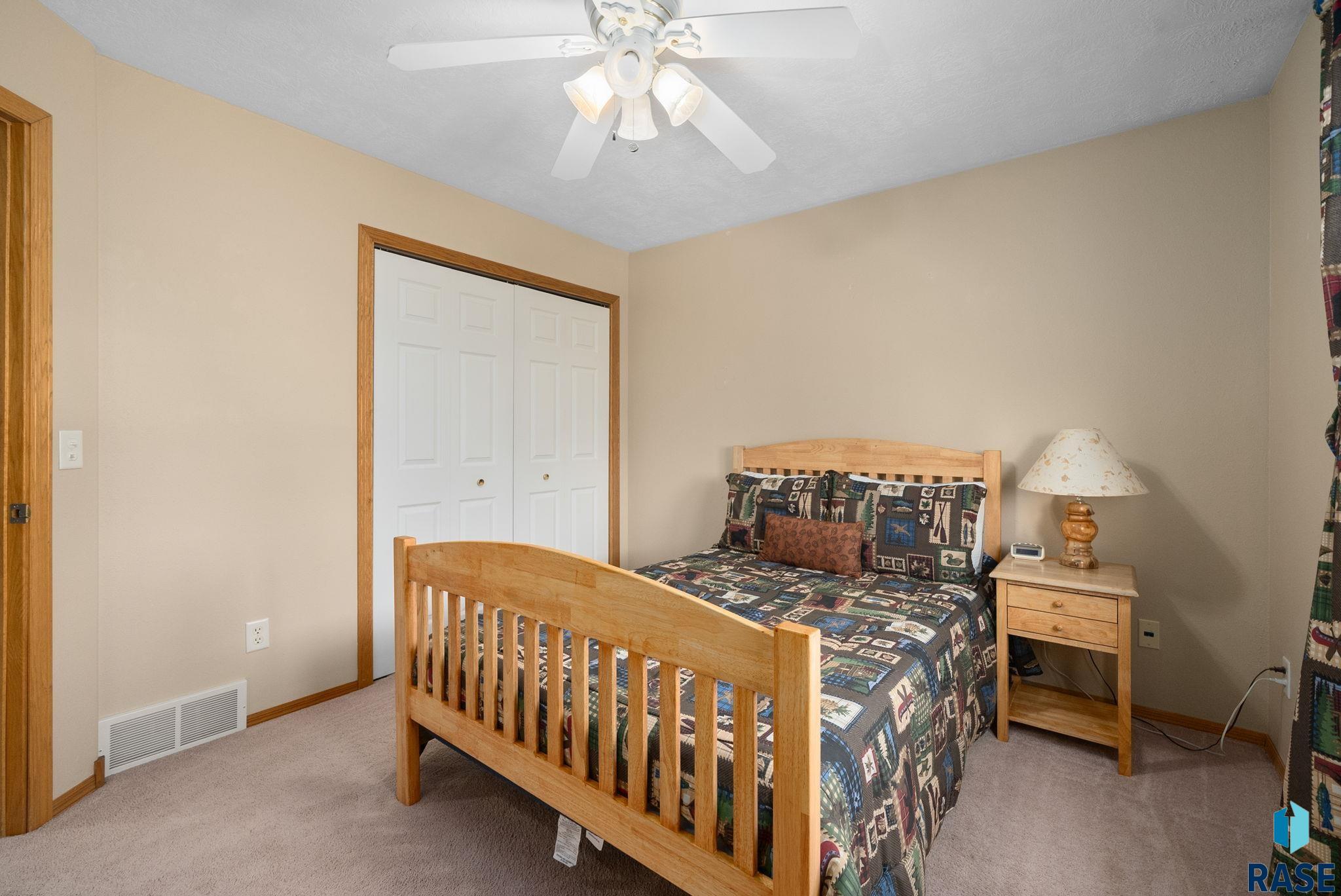 property viewer photo 26