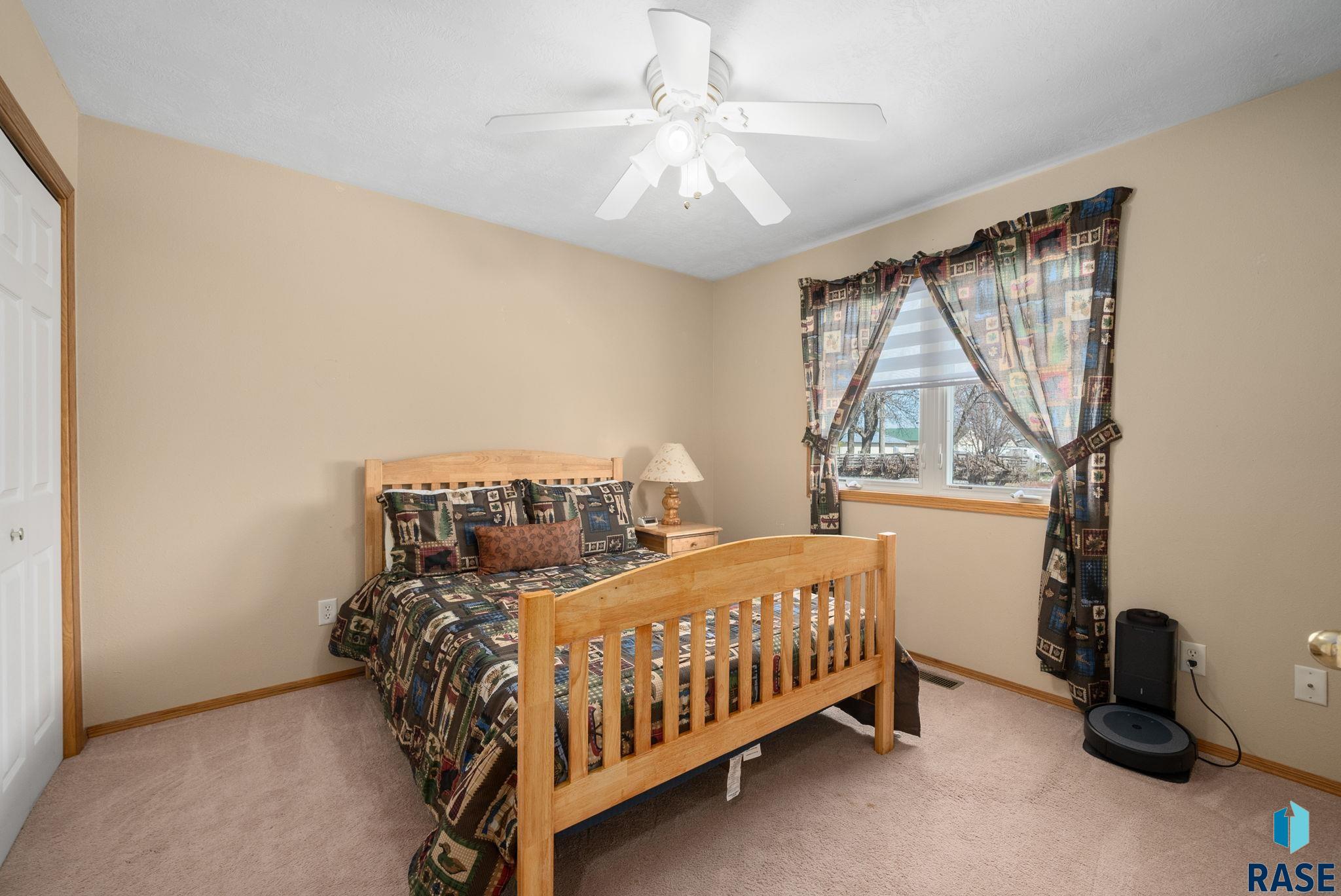 property viewer photo 27
